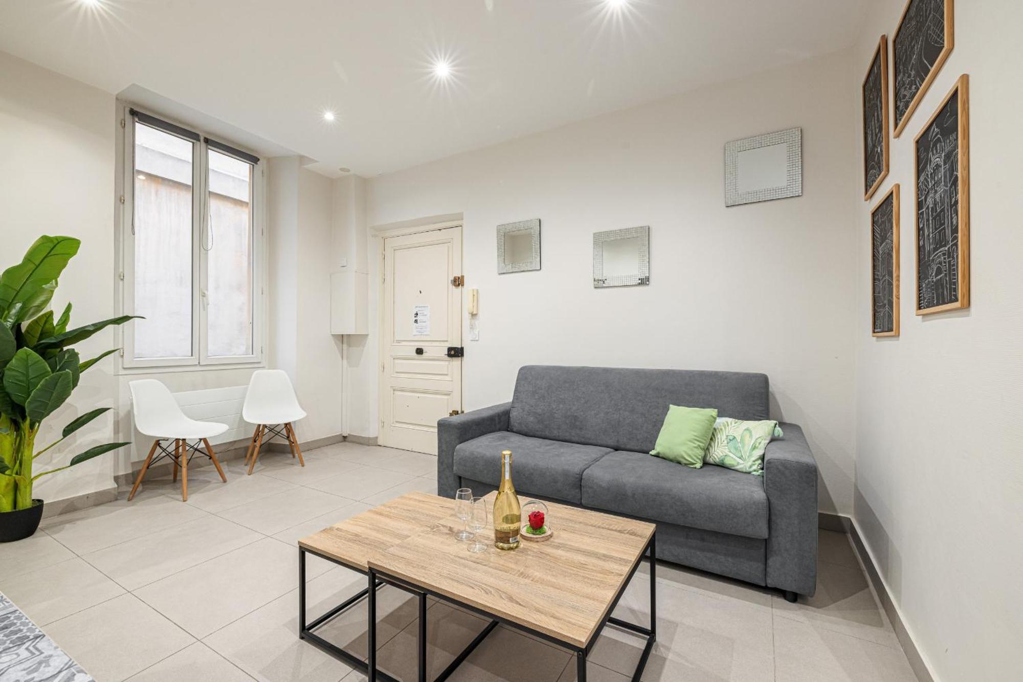 Charming 1 Bdr Old Town Apartment นีซ ภายนอก รูปภาพ