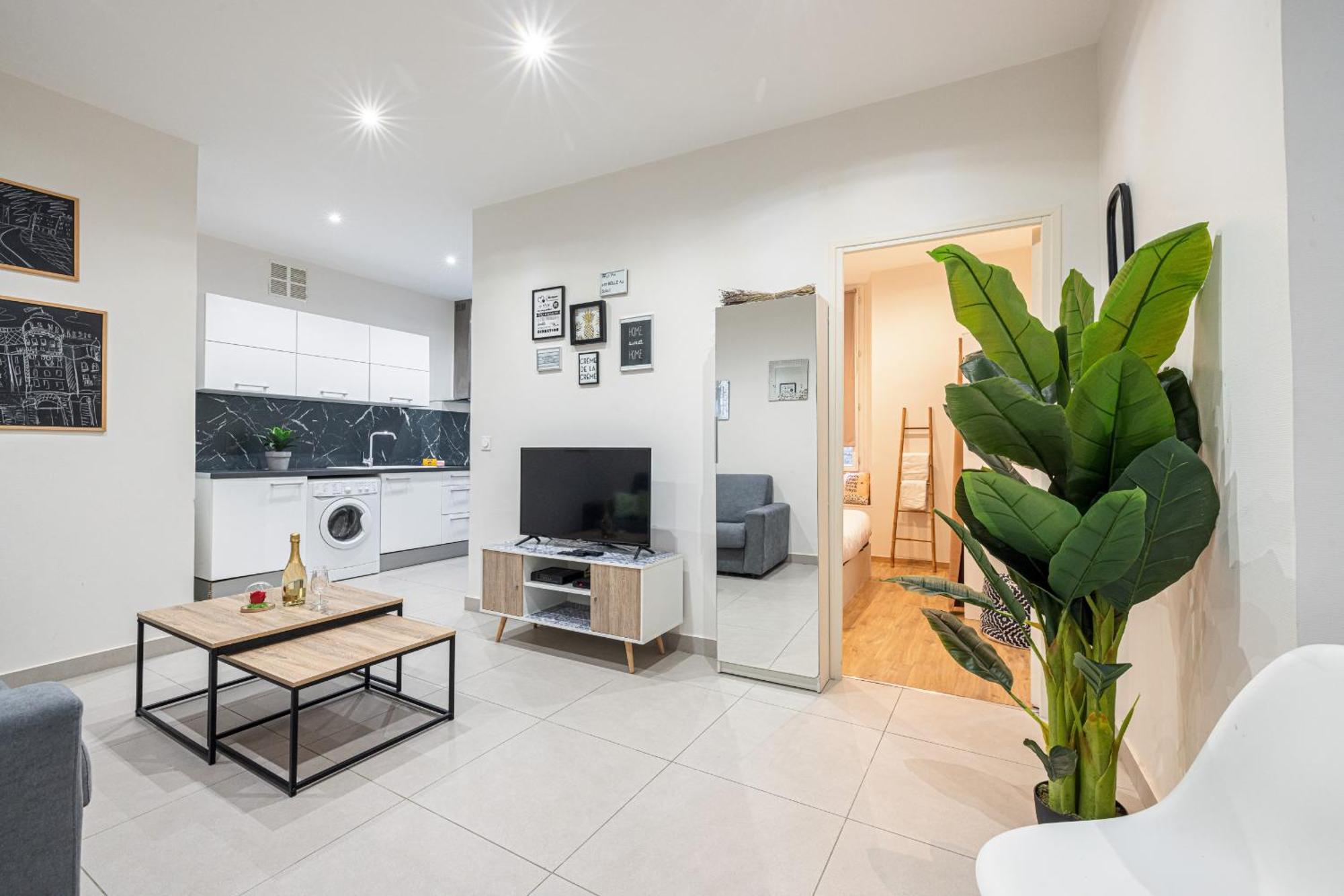 Charming 1 Bdr Old Town Apartment นีซ ภายนอก รูปภาพ